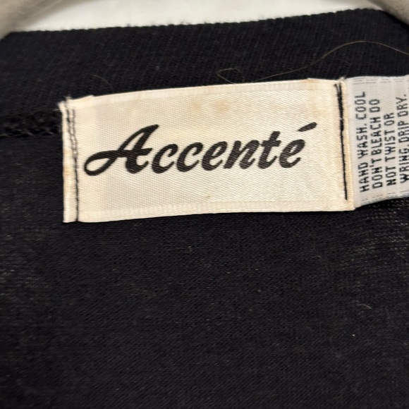 Accente’ Black Large Embroidered Corvette. Rhinestones, studs and hanging coins. - Picture 7 of 8